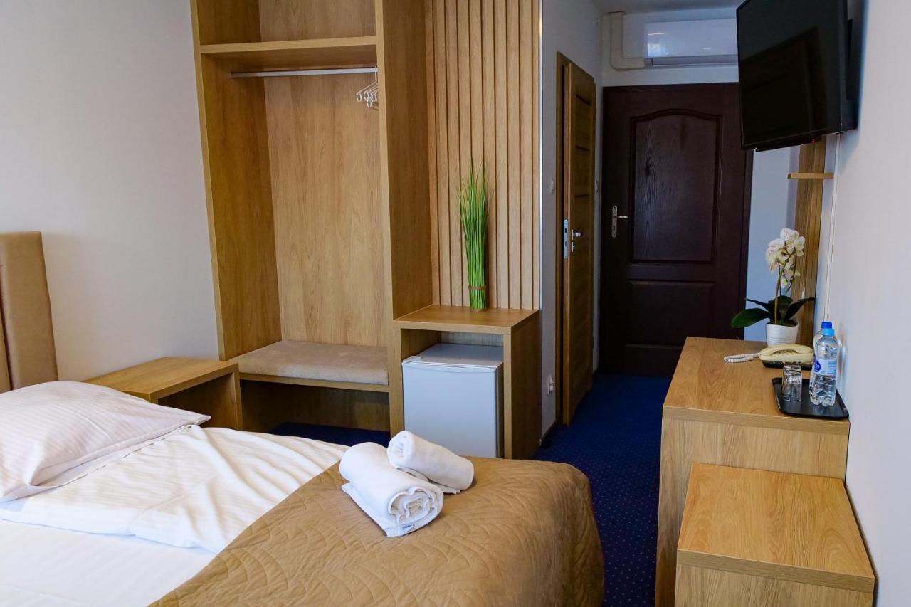 Hotel Duet Холм Екстер'єр фото