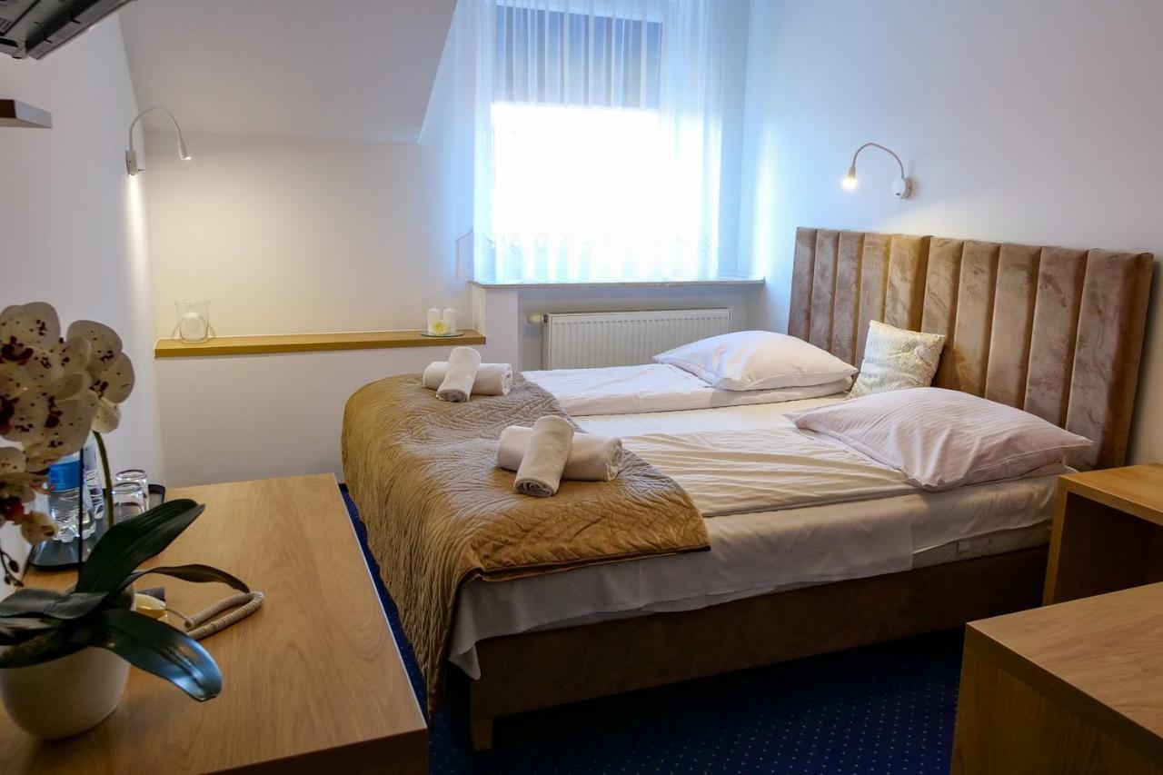 Hotel Duet Холм Екстер'єр фото
