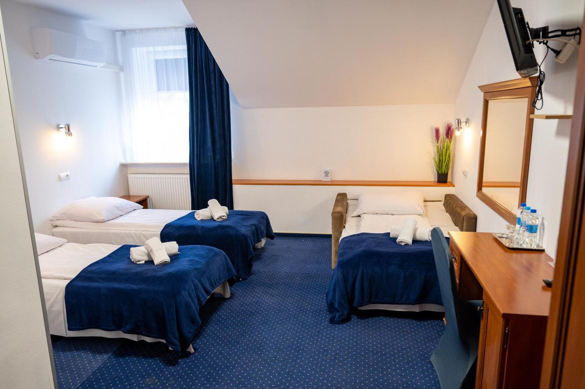 Hotel Duet Холм Екстер'єр фото