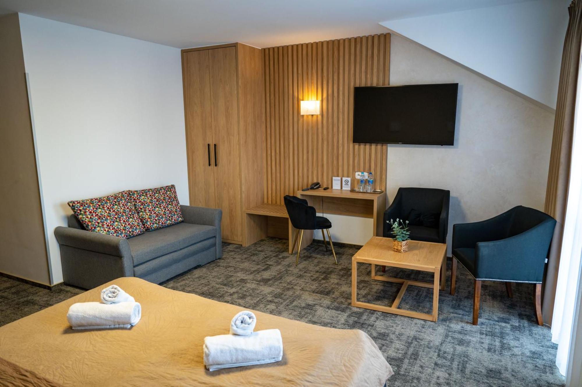 Hotel Duet Холм Екстер'єр фото