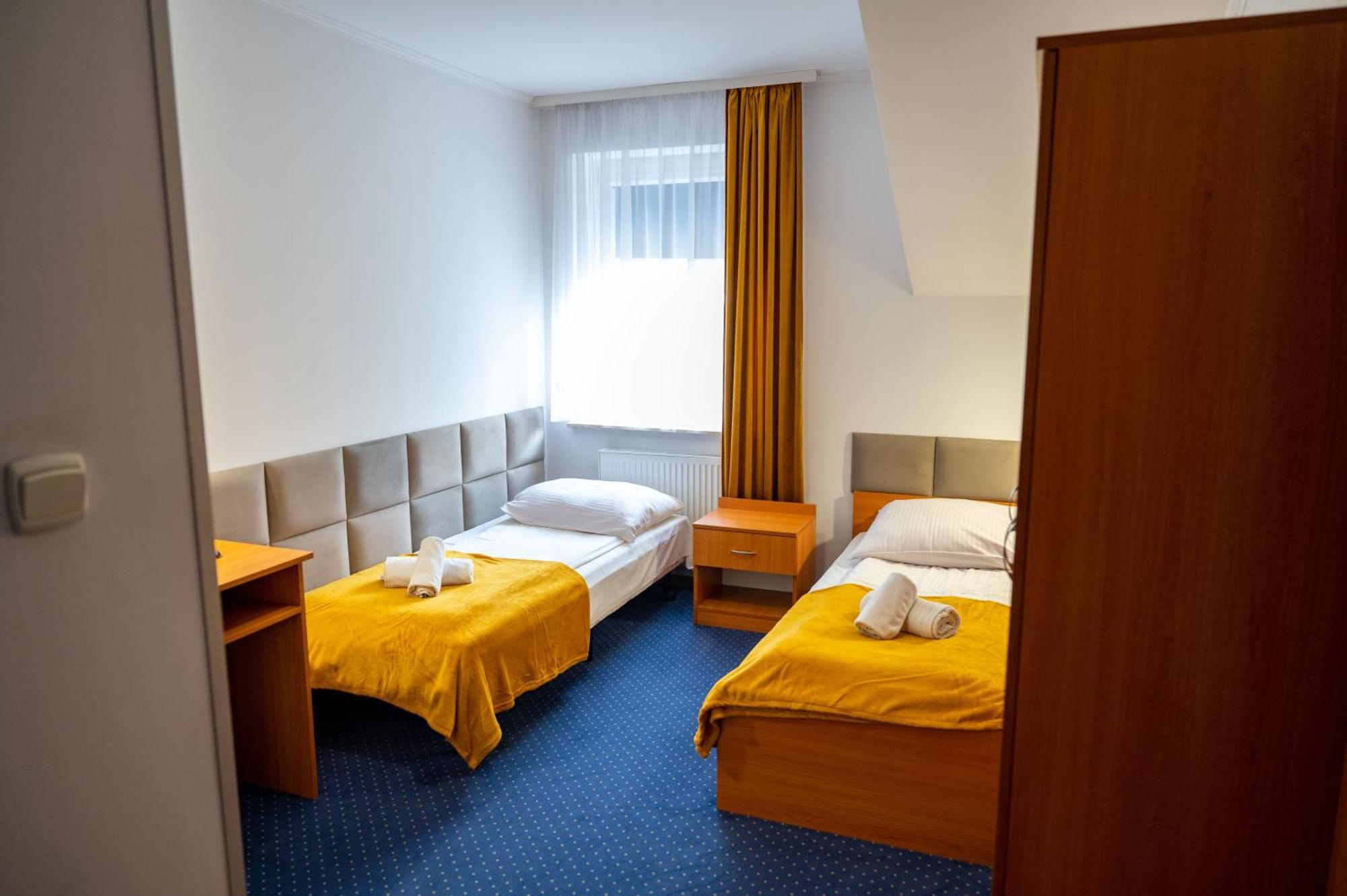 Hotel Duet Холм Екстер'єр фото