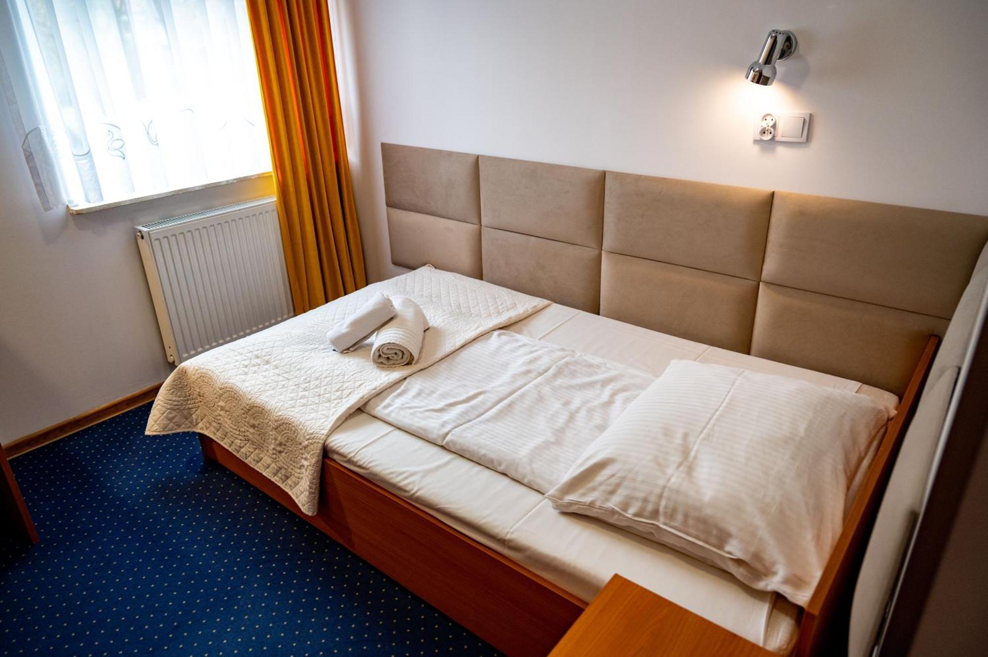Hotel Duet Холм Екстер'єр фото