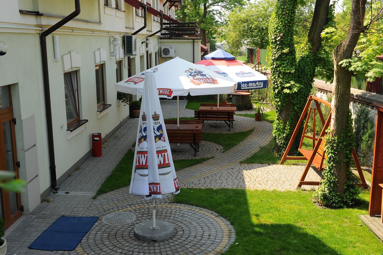 Hotel Duet Холм Екстер'єр фото